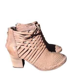 Sundance Promise Woven Beige Heeled Booties Women's Size 39 (Size 9)